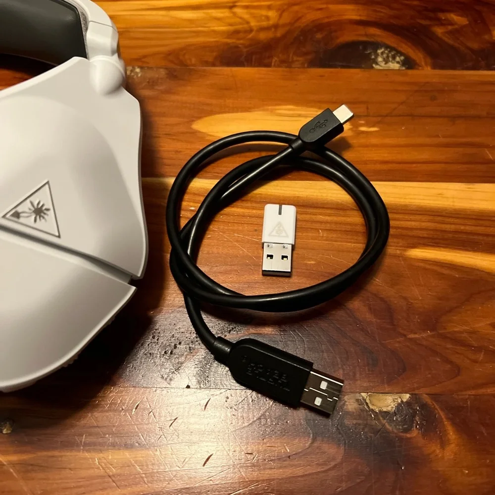 Turtle Beach Stealh 600 Gen 2 Headphones for PS or PC - only used for 3 months